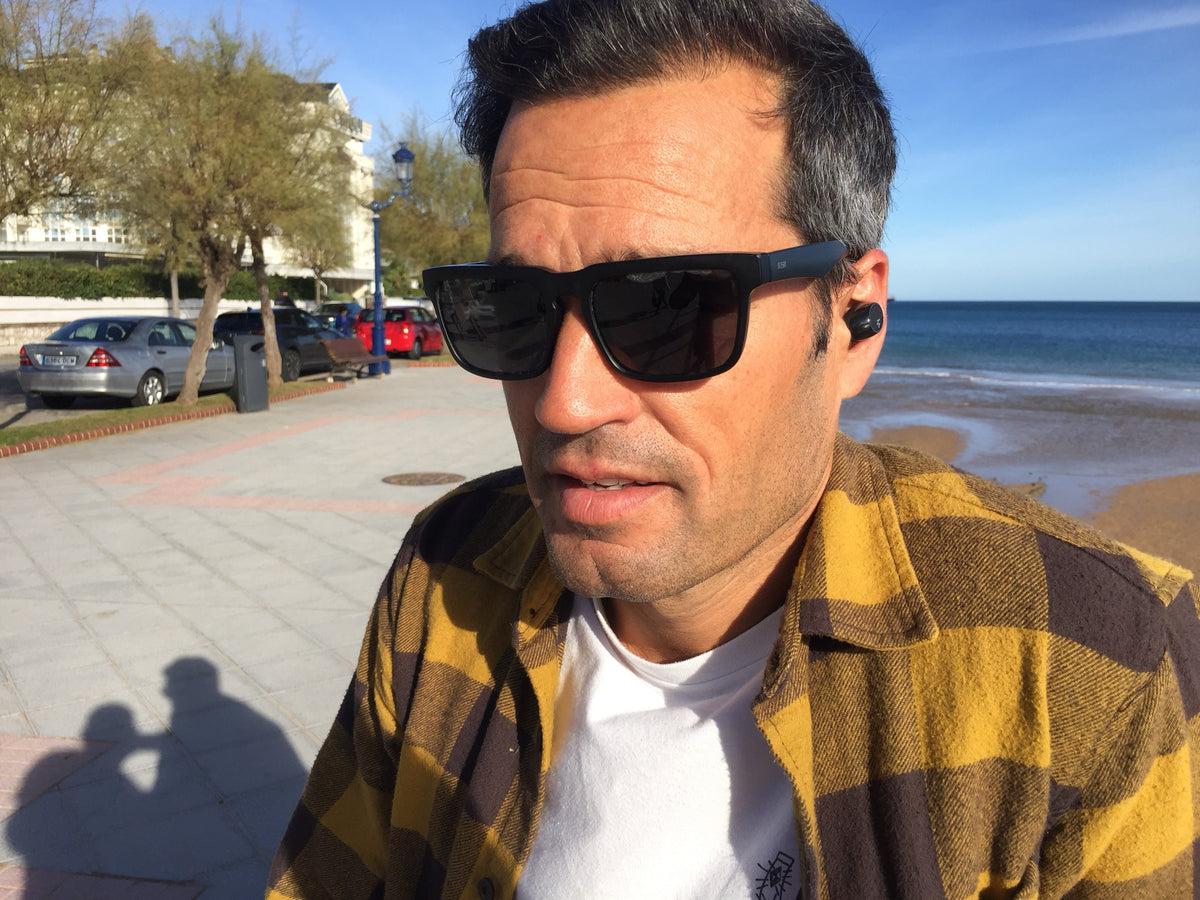 M15 Earphones - EB1000108