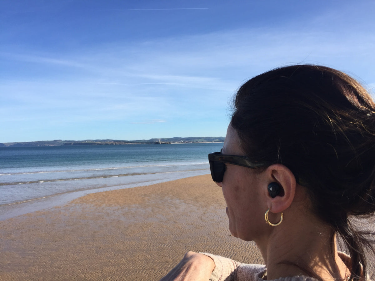 M15 Earphones - EB1000108