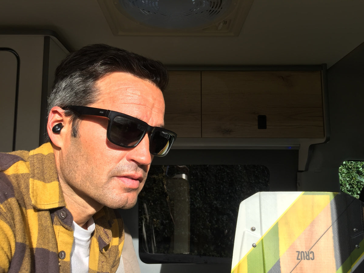 M15 Earphones - EB1000108