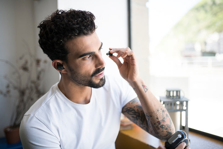 M16 Earphones - EB1000109