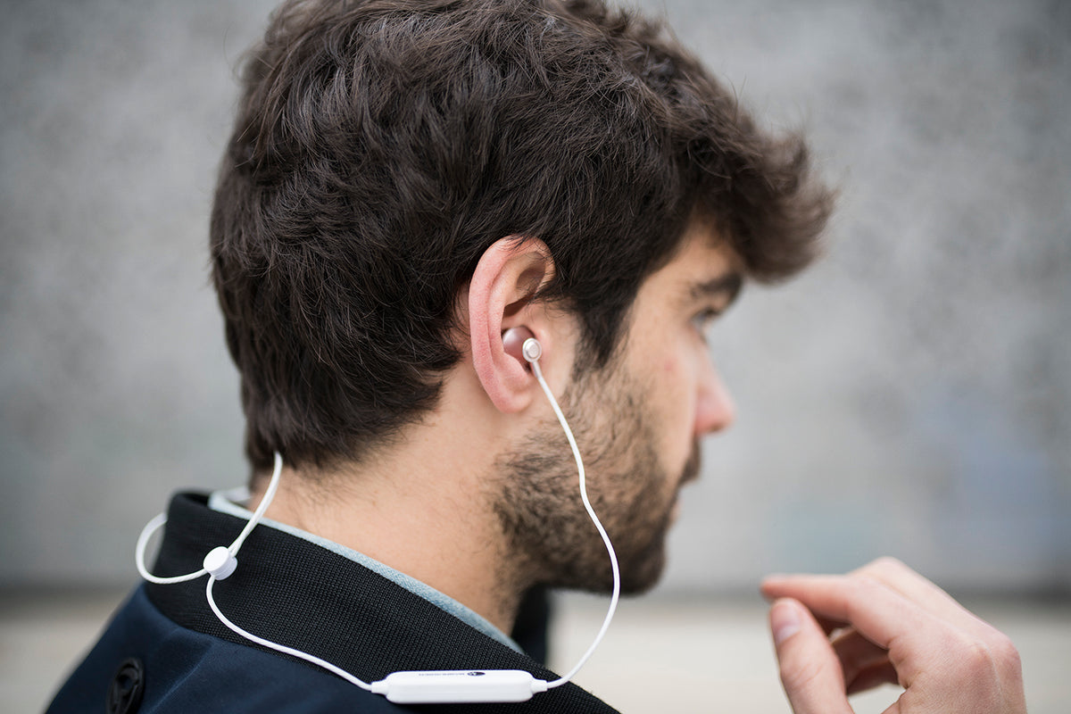 M6 Earphones - EB1000201