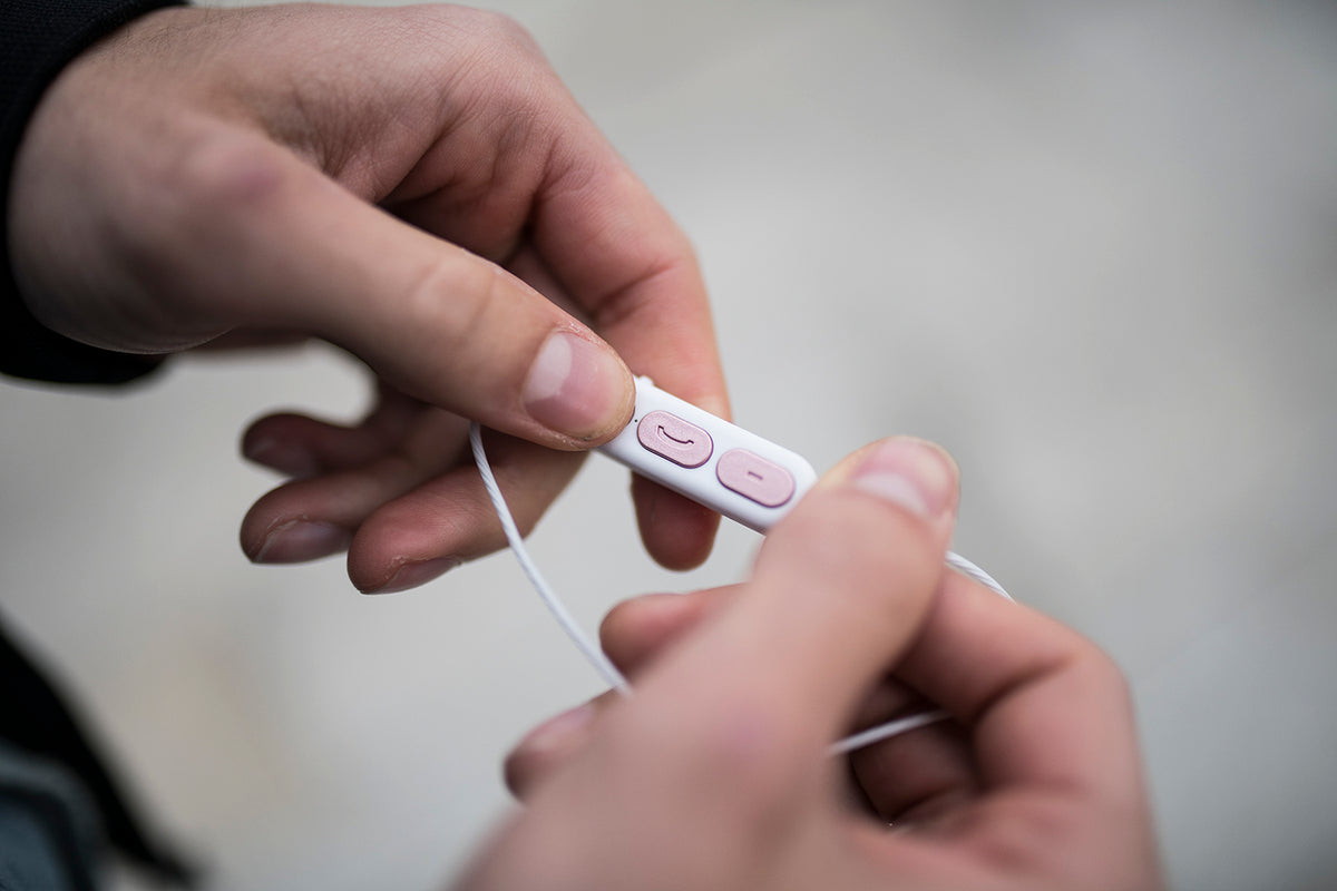 M6 Earphones - EB1000201